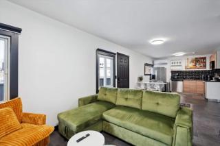 1 Large Bedroom Firepit Gym BBQ - 1