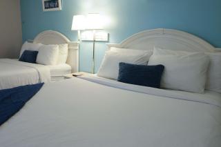 Parrot-ise by StayMareni - Oceanfront Suite - Myrtle Beach - 2