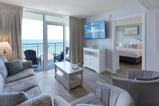 Parrot-ise by StayMareni - Oceanfront Suite - Myrtle Beach - 0