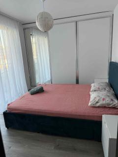 Modern 1BR Apartment City Center - 9