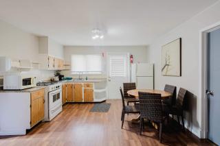 Pine Lake 3-Bedroom Cottage #12 - The Gallery - 9