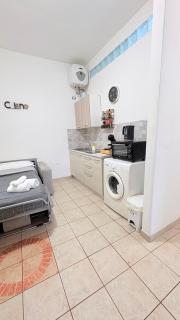 Newhouse CLASS 2 - 6