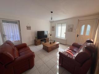 Maison - 3 chambres- 4 lits 3-6 personnes - 6