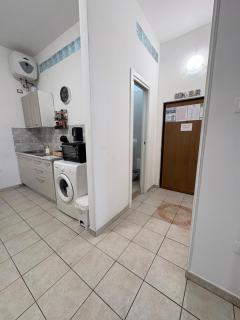 Newhouse CLASS 2 - 7