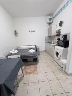 Newhouse CLASS 2 - 2