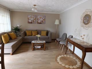 Casa acogedora & moderna de un piso en Cuenca - 0