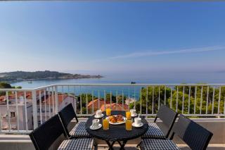 Beachfront Sea View Apartment Apolonia - 9