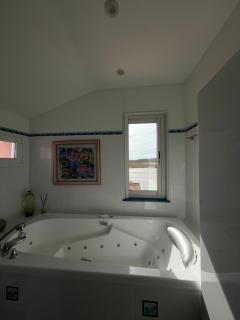 La Pink House Family - 9