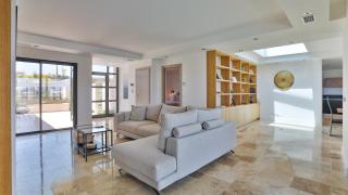 Brand New Waterfront Villa with pool - 5