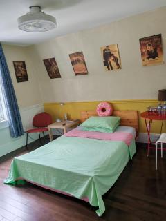 Ottawa University center near train Station & Parliament - 0