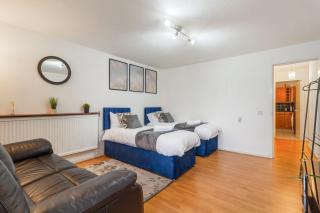 The Sky Suite Tottenham - 9