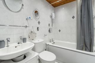 The Sky Suite Tottenham - 6