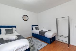 The Sky Suite Tottenham - 4