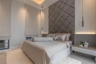 Modern 5BR Pool Villa Pattaya - 1