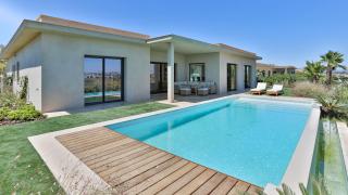Brand New Waterfront Villa with pool - 7