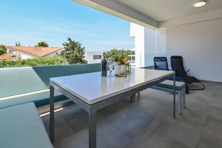 Azuro Novalja Zrce - 1