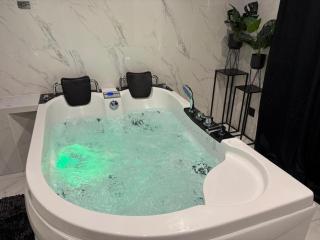 Dalikyda - Blue Dream - Balneo - Netflix - Cocoon - 5