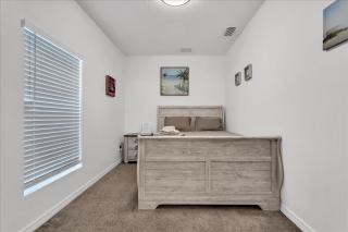 roomstr Hawaii Room 1 Bedroom in South Tampa with Shared Full Bathroom & FREE COFFEE - 4