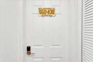 roomstr Hawaii Room 1 Bedroom in South Tampa with Shared Full Bathroom & FREE COFFEE - 1