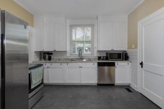 Trailside Escape - 5