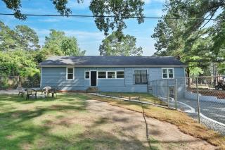 Trailside Escape - 3