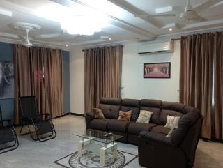 1 Bed Apartment Sleeps 2 - Parking Garden Wifi - 1