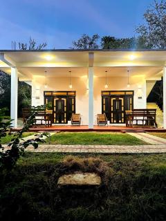 Flora Lake View Resort Wilpattu - 3