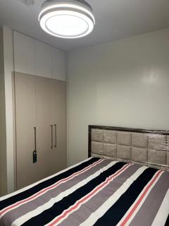 Cozy Modern Apartment with Luxury Amenities - 6