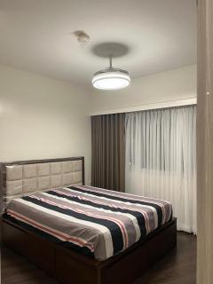 Cozy Modern Apartment with Luxury Amenities - 4