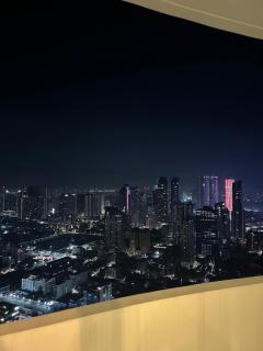 Cozy Modern Apartment with Luxury Amenities - 2