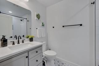 New! Relaxing Retreat Near North Hills & Downtown - 4