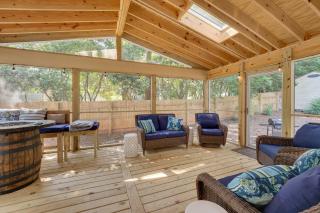 New! Relaxing Retreat Near North Hills & Downtown - 9