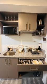 Amani Bldg B520 Classy & Simple Retreat - 3