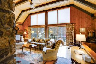 Community Perks Retreat with Thirteenth Lake Access - 5