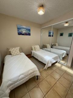 Beachfront Serene Apt at Victoria del Mar 3F - 3