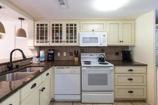 26 Hilton Head Cabanas - 4