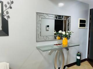 Elegant and Modern Style Venice Luxury Residences - 6