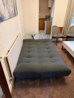 Modern 3Bed Doncaster Home with Vintage Charm - 8