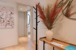 Upscale 1BDR with Pool & Parking by LovelyStay - 5