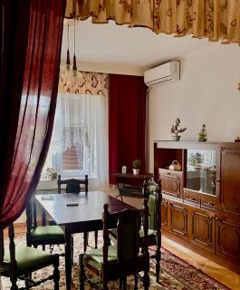 Small Hill Guesthouse - 4