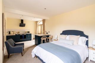 Delabere House - Luxury Cotswolds Holiday Apartments - 7