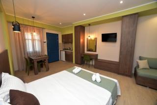 Shining Star Petra - 4