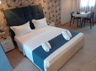 Shining Star Petra - 7