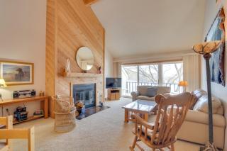 Bellaire Townhome on Summit Mtn with 2 Balconies! - Bellaire - 0