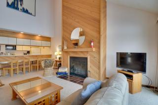 Bellaire Townhome on Summit Mtn with 2 Balconies! - Bellaire - 5