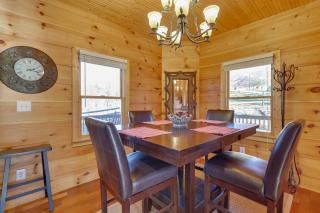 Decks and Panoramic Views Rustic Sparta Cabin - 3