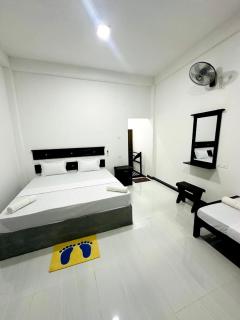 Flora Lake View Resort Wilpattu - 2