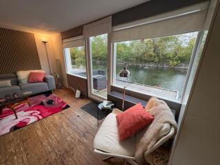 Authentieke Magische Woonark - 0