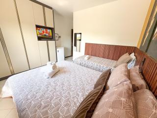 Hospedagem com café da manhã - Quarto 1 - Hospedaria Orquídeas de Bombinhas - 9