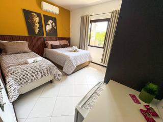 Hospedagem com café da manhã - Quarto 1 - Hospedaria Orquídeas de Bombinhas - 2